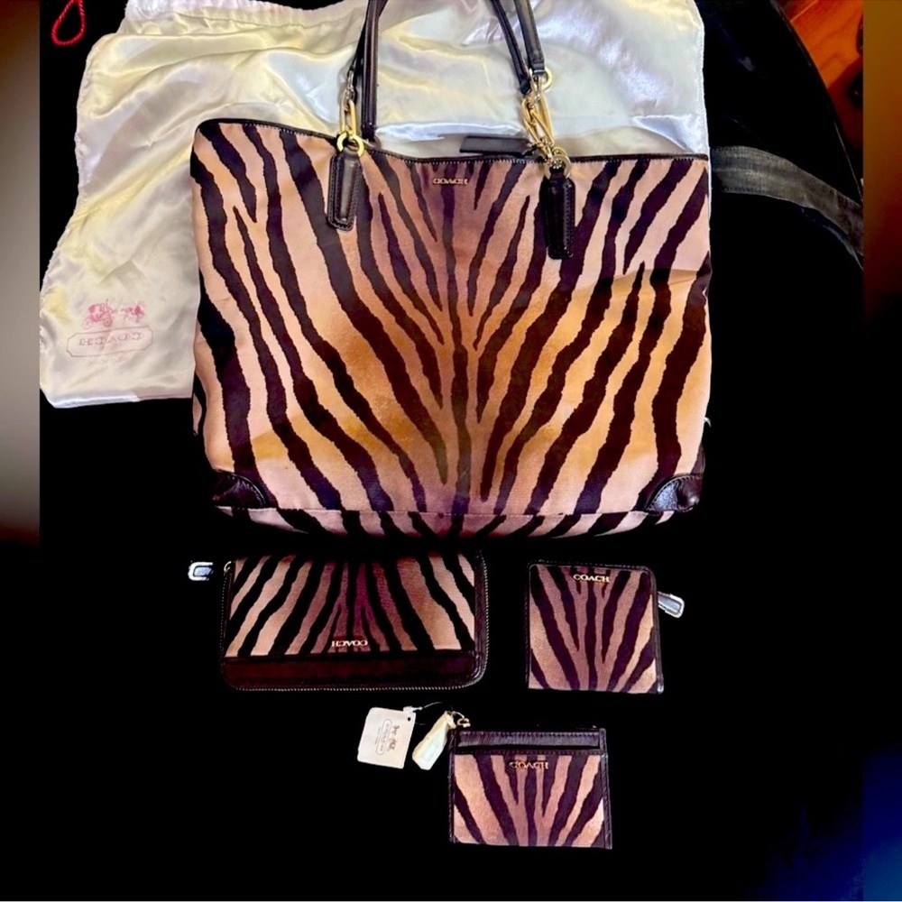 Coach Madison East West Tote FULL SET OF FOUR